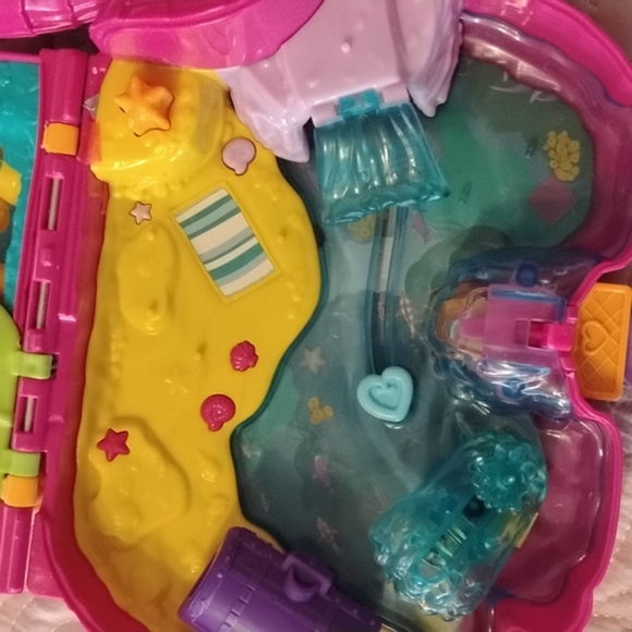 POLLY POCKET Pool Flamingo 2021 Playset - Picture 7 of 8